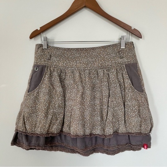 TAUPE Floral Miniskirt Ditsy Floral Fairy Grunge Whimsical Size 6 edc by Espirt - Picture 2 of 10